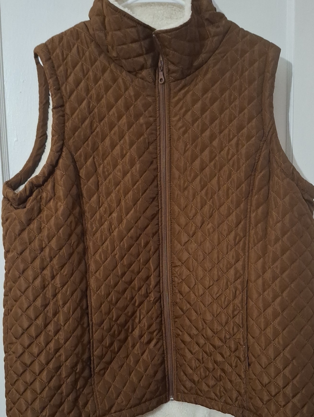 Source Unknown Quilted Brown Women's Vest with Stand Collar